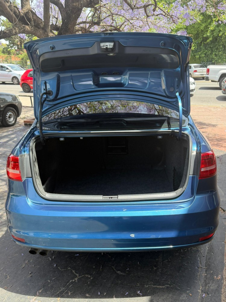 Volkswagen Vento 2.5 Advance Plus 170cv — foto 4